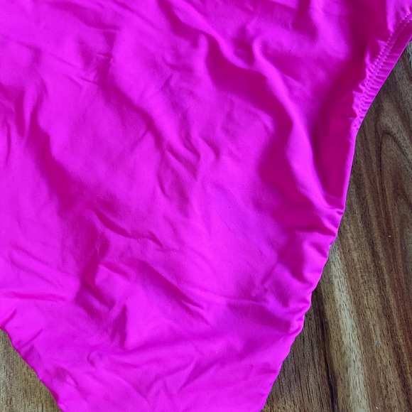 La Blanca One Shoulder Cut Out One Piece, Pop Pink, Size 6, NWT - Picture 13 of 13